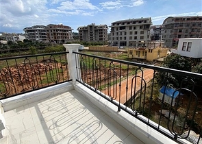 مجمع فاخر - شقة غرفة وصالة - في منطقة اوبا / الانيا 