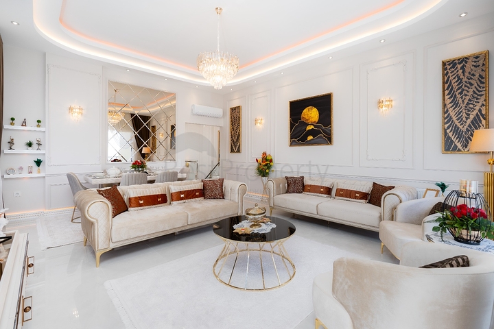 دوبلكس فاخرة - 4 غرف وصالة - ضمن مجمع 5 نحوم - في محمودلار / الانيا 