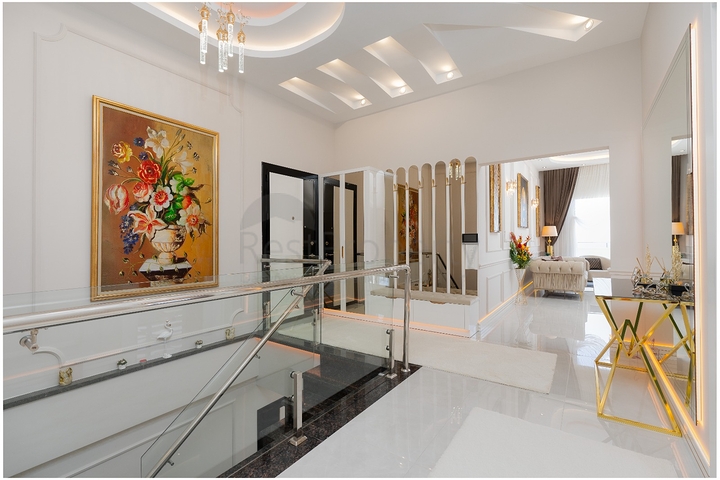 دوبلكس فاخرة - 4 غرف وصالة - ضمن مجمع 5 نحوم - في محمودلار / الانيا 