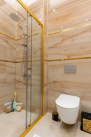 دوبلكس فاخرة - 4 غرف وصالة - ضمن مجمع 5 نحوم - في محمودلار / الانيا 