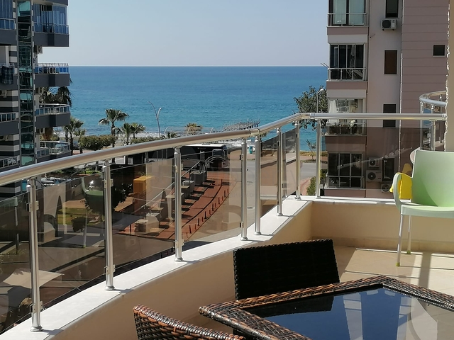 اطلالة بحر -شقة غرفة وصالة مفروشة - في اوبا / الانيا 