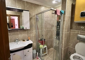 اطلالة بحر - شقة غرفتين وصالة مفروشة - في محمودلار / الانيا 