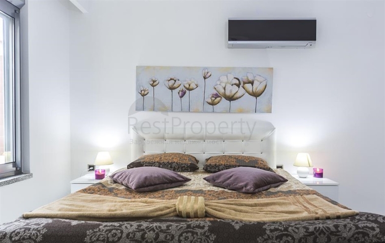 قريبة من البحر - شقة غرفتين وصالة مفروشة - مجمع انيق - في اوبا / الانيا 