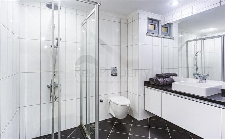 قريبة من البحر - شقة غرفتين وصالة مفروشة - مجمع انيق - في اوبا / الانيا 