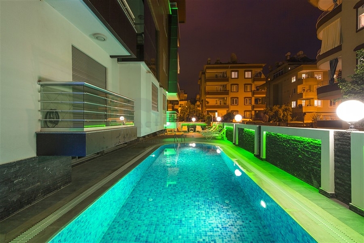 قريبة من البحر - شقة غرفتين وصالة مفروشة - مجمع انيق - في اوبا / الانيا 