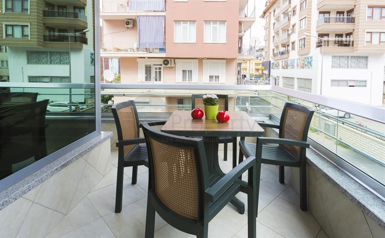 قريبة من البحر - شقة غرفتين وصالة مفروشة - مجمع انيق - في اوبا / الانيا 