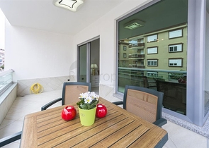 قريبة من البحر - شقة غرفتين وصالة مفروشة - مجمع انيق - في اوبا / الانيا 