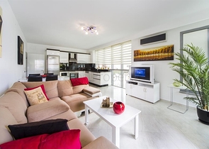 قريبة من البحر - شقة غرفتين وصالة مفروشة - مجمع انيق - في اوبا / الانيا 