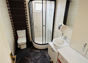 شقة غرفتين وصالة مفروشة - ضمن مجمع سكني في محمودلار / الانيا 