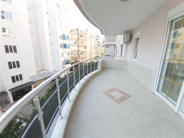 قريبة من البحر والخدمات - شقة غرفين وصالة مفروشة -في محمودلار / الانيا 