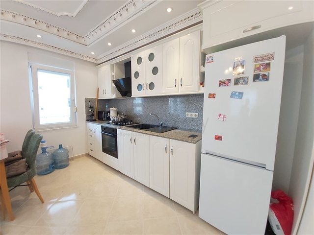 قريبة من البحر والخدمات - شقة غرفين وصالة مفروشة -في محمودلار / الانيا 