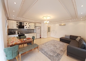 قريبة من البحر والخدمات - شقة غرفين وصالة مفروشة -في محمودلار / الانيا 