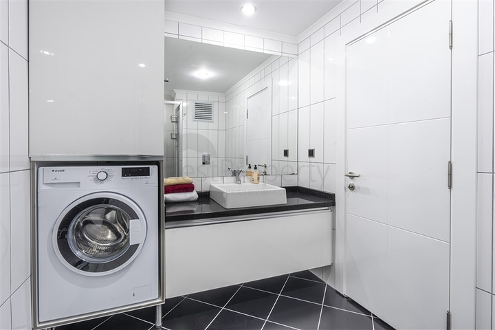 قريبة من البحر -شقة غرفتين وصالة مفروشة - في منطقة اوبا / الانيا 