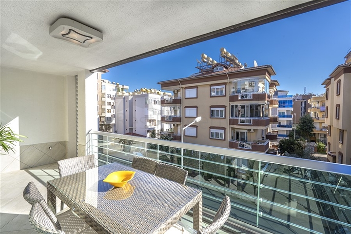 قريبة من البحر -شقة غرفتين وصالة مفروشة - في منطقة اوبا / الانيا 