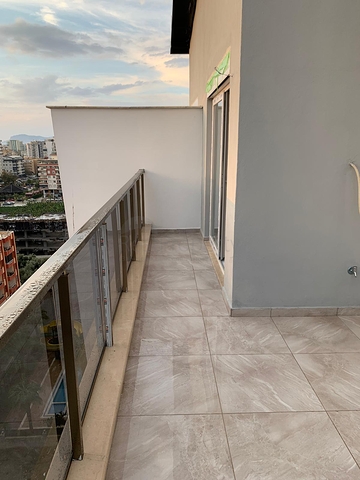 شقة عائلية واسعة - دوبلكس 3 غرف وصالة -ضمن مجمع سكني - في محمودلار / الانيا 