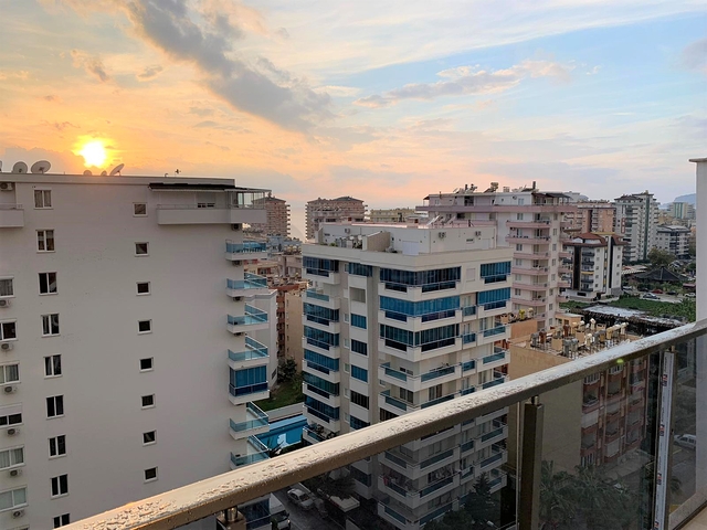 شقة عائلية واسعة - دوبلكس 3 غرف وصالة -ضمن مجمع سكني - في محمودلار / الانيا 