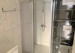 شقة عائلية واسعة - دوبلكس 3 غرف وصالة -ضمن مجمع سكني - في محمودلار / الانيا 