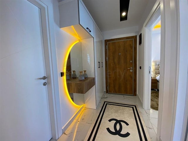 قريبة من شاطئ كليوباترا - شقة انيقة غرفتين وصالة - في مركز الانيا 