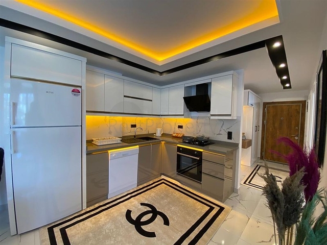 قريبة من شاطئ كليوباترا - شقة انيقة غرفتين وصالة - في مركز الانيا 