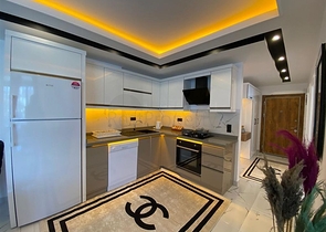 قريبة من شاطئ كليوباترا - شقة انيقة غرفتين وصالة - في مركز الانيا 