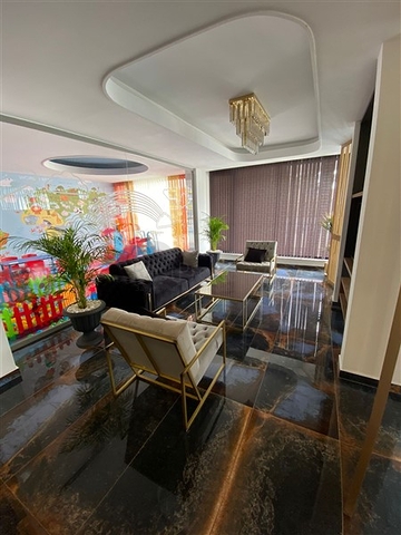 مجمع فاخر - شقة غرفة وصالة - في اوبا / الانيا 