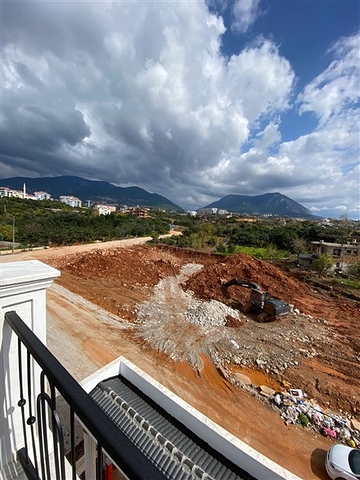 مجمع فاخر - شقة غرفة وصالة - في اوبا / الانيا 