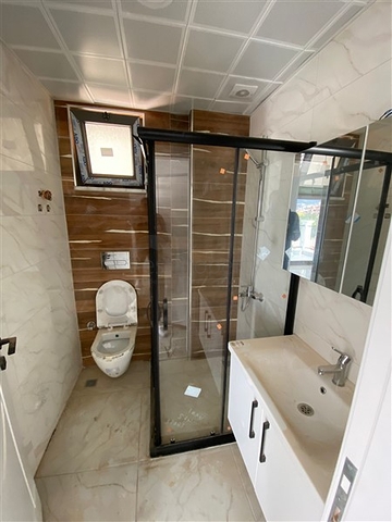 مجمع فاخر - شقة غرفة وصالة - في اوبا / الانيا 