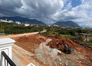 مجمع فاخر - شقة غرفة وصالة - في اوبا / الانيا 