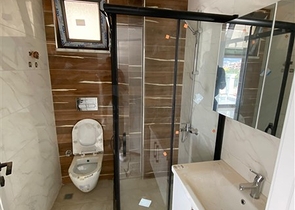 مجمع فاخر - شقة غرفة وصالة - في اوبا / الانيا 