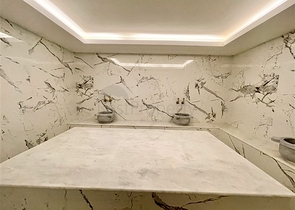 شقة جديدة - غرفتين وصالة - ضمن مجمع - في محمودلار / الانيا 