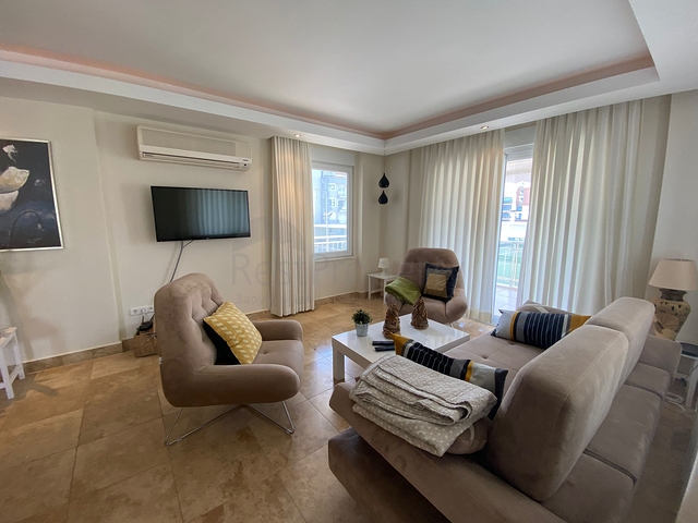 شقة عائلية واسعة - 3 غرف وصالة مفروشة -ضمن مجمع انيق في جيكجلي / الانيا