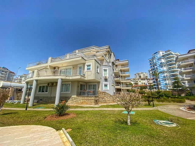 شقة عائلية واسعة - 3 غرف وصالة مفروشة -ضمن مجمع انيق في جيكجلي / الانيا