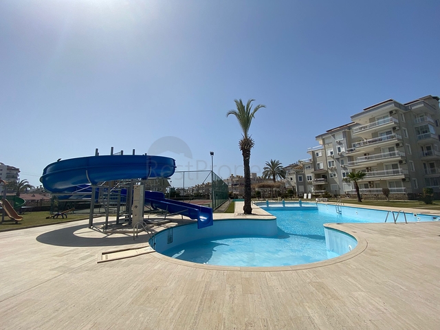 شقة عائلية واسعة - 3 غرف وصالة مفروشة -ضمن مجمع انيق في جيكجلي / الانيا