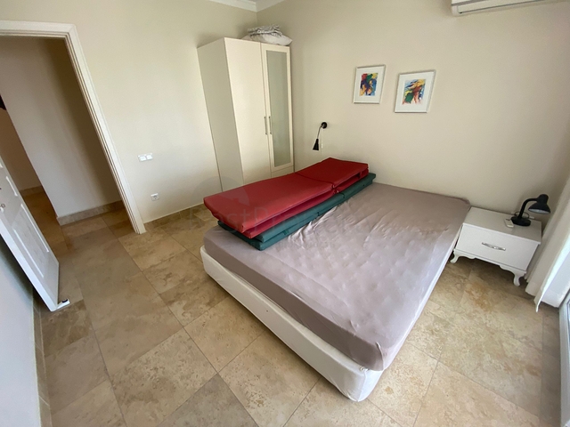 شقة عائلية واسعة - 3 غرف وصالة مفروشة -ضمن مجمع انيق في جيكجلي / الانيا