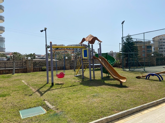 شقة عائلية واسعة - 3 غرف وصالة مفروشة -ضمن مجمع انيق في جيكجلي / الانيا