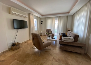 شقة عائلية واسعة - 3 غرف وصالة مفروشة -ضمن مجمع انيق في جيكجلي / الانيا