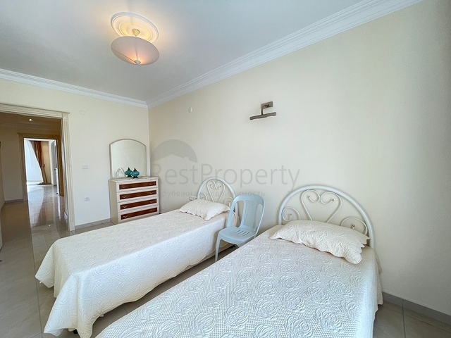 اطلالة بحر - شقة غرفتين وصالة - مفروشة - في محمودلار / الانيا 