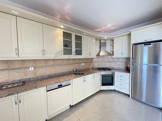 اطلالة بحر - شقة غرفتين وصالة - مفروشة - في محمودلار / الانيا 