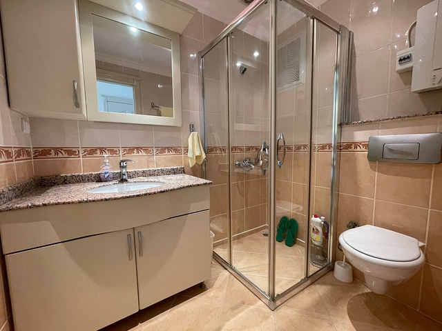 اطلالة بحر - شقة غرفتين وصالة - مفروشة - في محمودلار / الانيا 