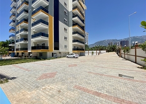 دوبلكس 4 غرف وصالة مفروشة - ضمن مجمع جديد - في محمودلار / الانيا 