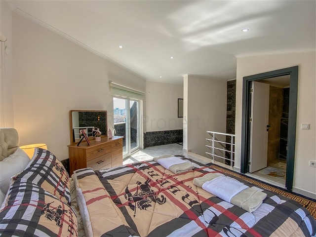 دوبلكس جديدة - غرفتين وصالة مفروشة - في محمودلار / الانيا 