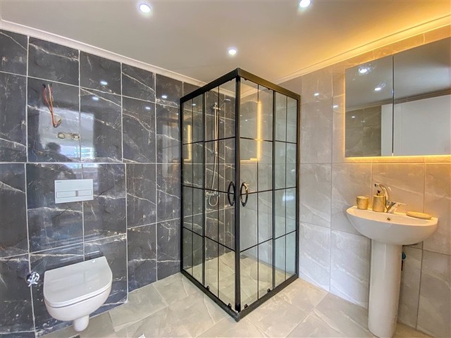 دوبلكس جديدة - غرفتين وصالة مفروشة - في محمودلار / الانيا 