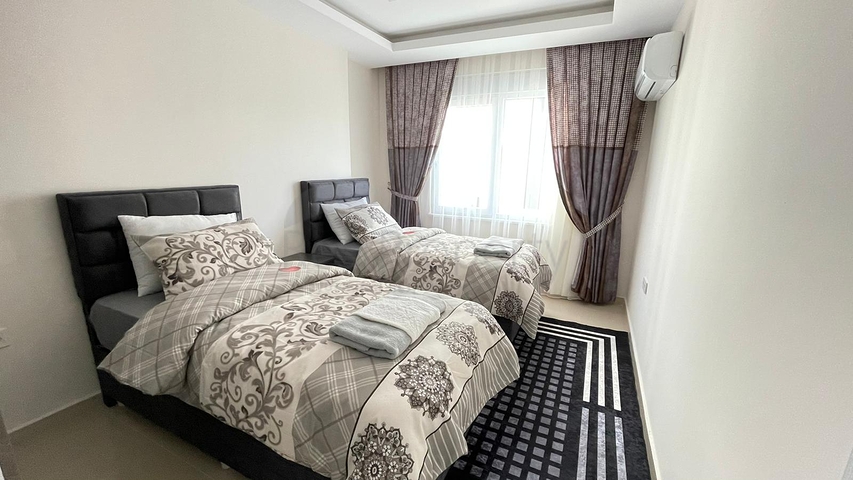 قريبة من البحر والخدمات -شقة 2 غرفة وصالة مفروشة - في محمودلار / الانيا 