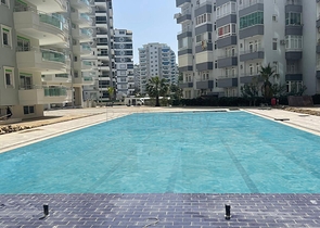 قريبة من البحر والخدمات -شقة 2 غرفة وصالة مفروشة - في محمودلار / الانيا 