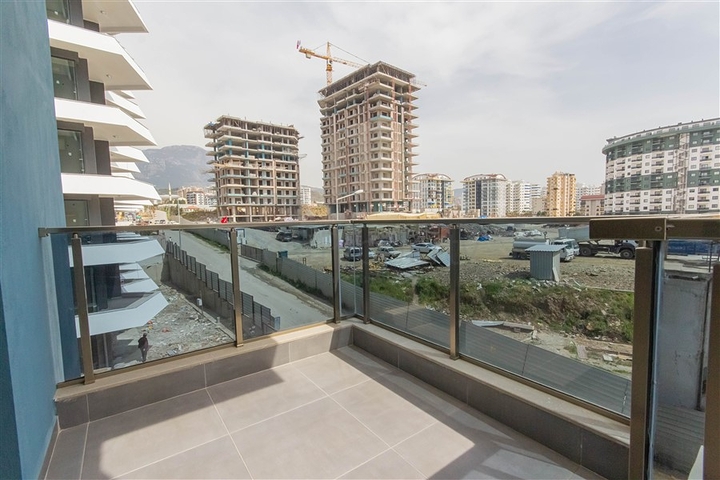 شقة جديدة للبيع في محمودلار - تصميم غرفة وصالة - مجم سكني 