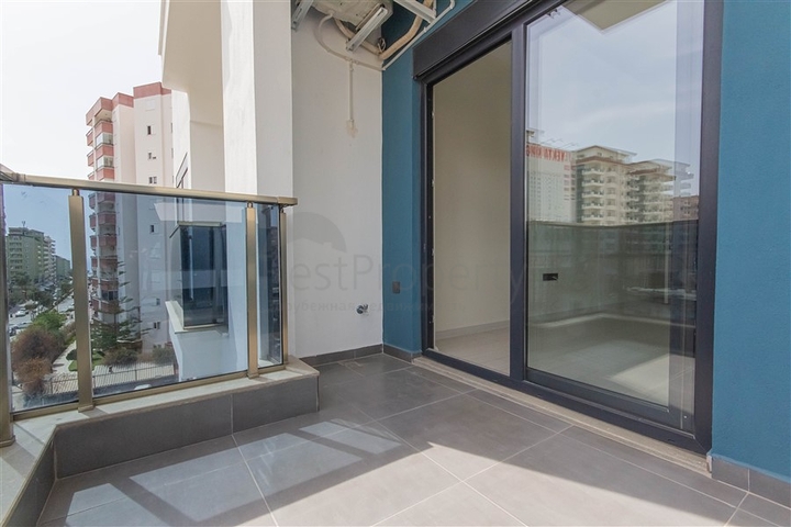 شقة جديدة للبيع في محمودلار - تصميم غرفة وصالة - مجم سكني 