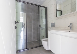 شقة جديدة للبيع في محمودلار - تصميم غرفة وصالة - مجم سكني 