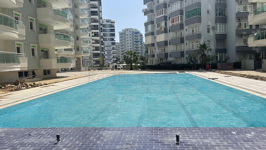 شقة زاوية - غرفتين وصالة مفروشة - في محمودلار / الانيا 