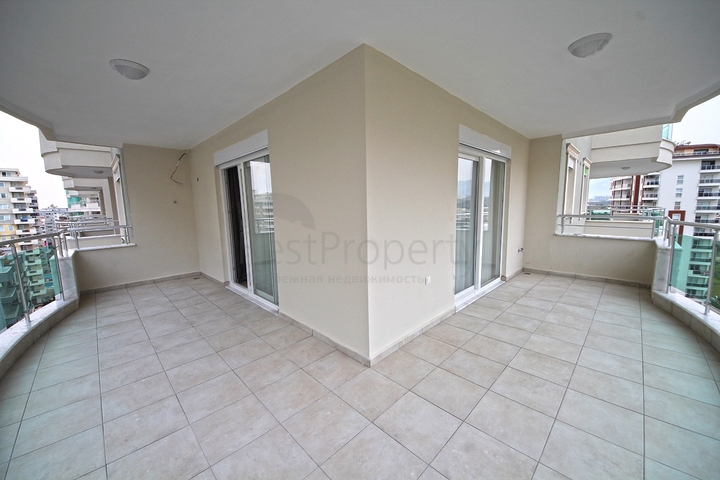 شقة زاوية - غرفتين وصالة مفروشة - في محمودلار / الانيا 