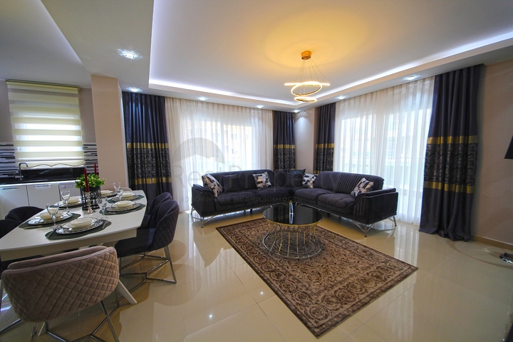 شقة زاوية - غرفتين وصالة مفروشة - في محمودلار / الانيا 